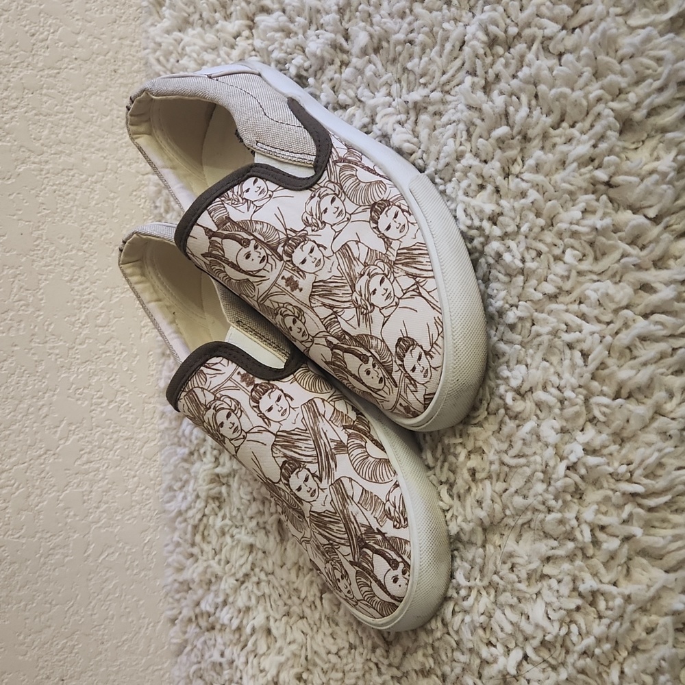 Inkkas Star Wars Princesses, size 8 (fits small)